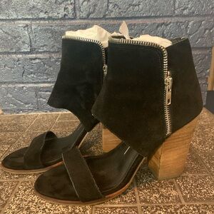 DOLCE VITA Pazya suede heel sandals